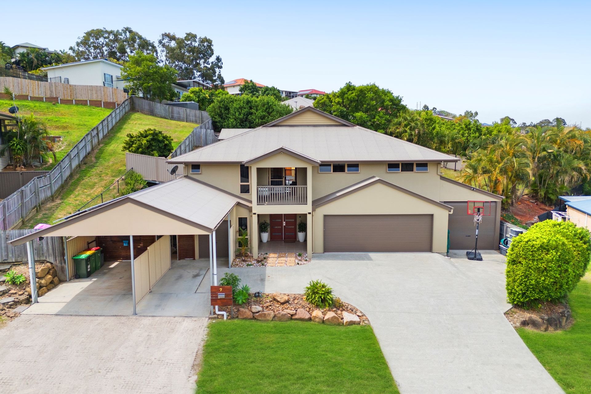 7 CARDRONA CR, ORMEAU HILLS QLD 4208, 0 habitaciones, 0 baños, House