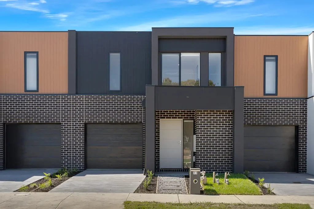 77 Dryland Boulevard, Mickleham, VIC 3064