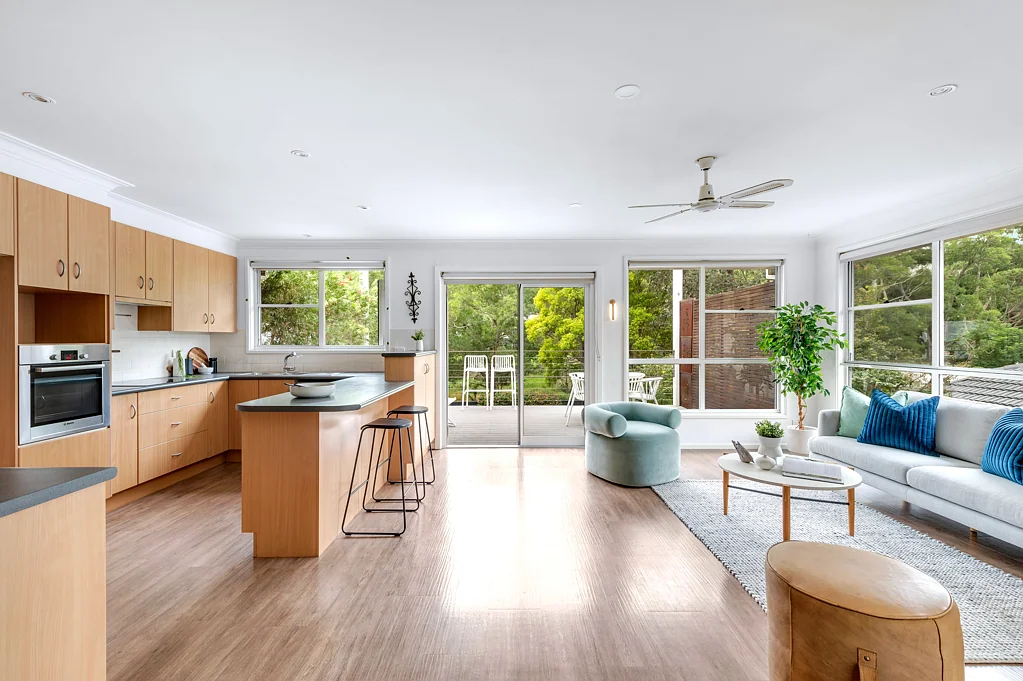 18 Valley Drive, Figtree, NSW 2525