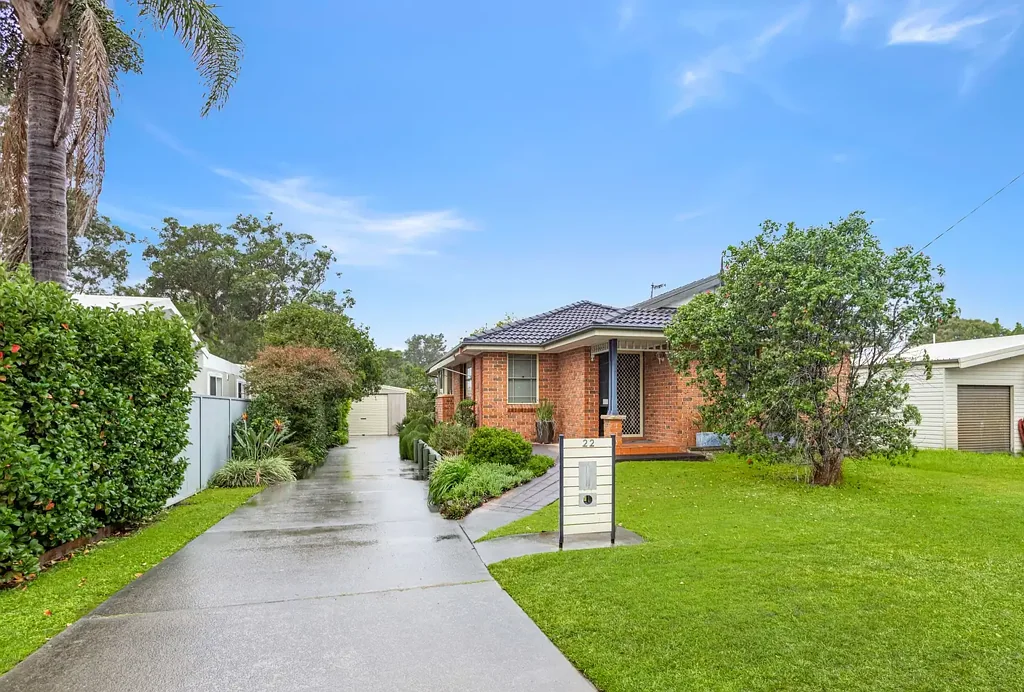 22 Armstrong Avenue, Killarney Vale, NSW 2261