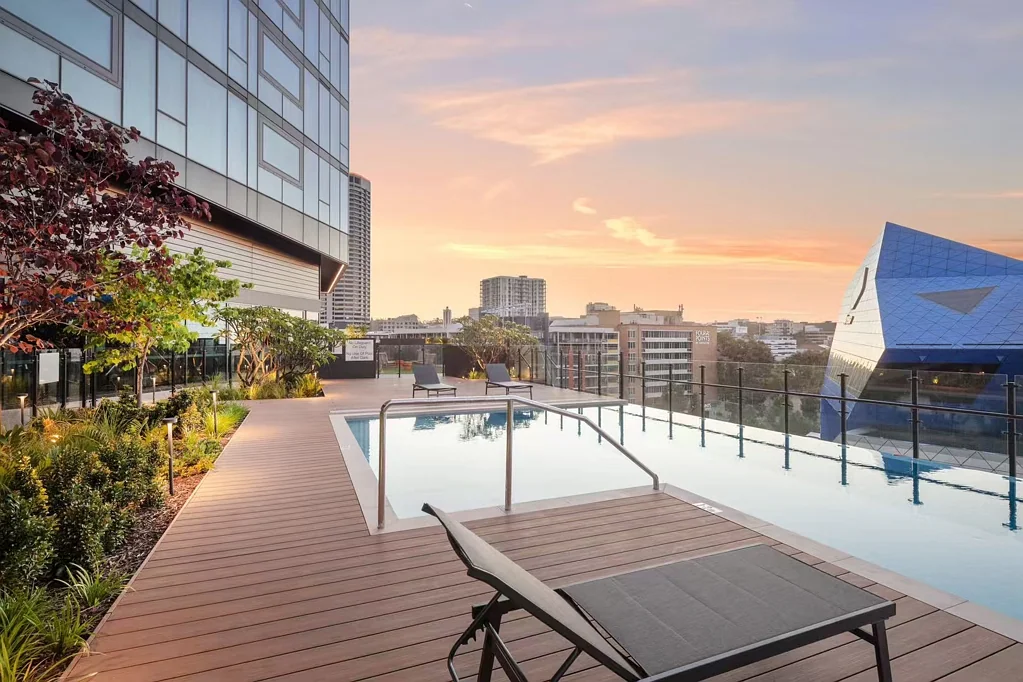 Luxury 1-Bedroom Apartment with Study Hub for Rent (Unfurnished)