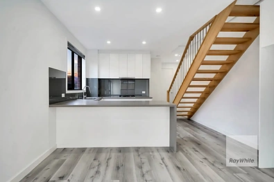 4/46 Broadmeadows Road, Tullamarine, VIC 3043, 2房, 1浴, House