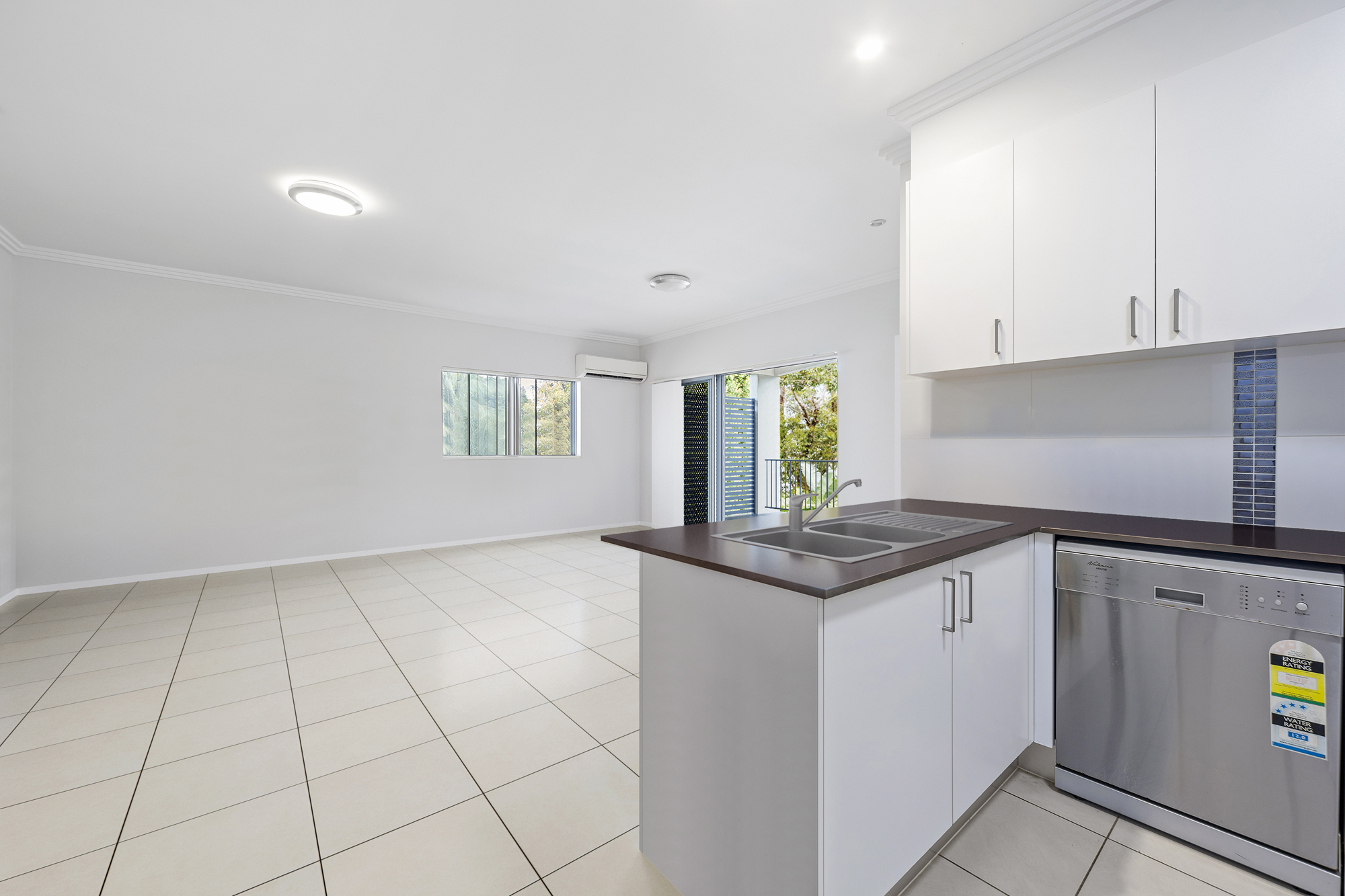 UNIT 6 44 BIRDWOOD ST, ZILLMERE QLD 4034, 0 غرف, 0 حمامات, Unit