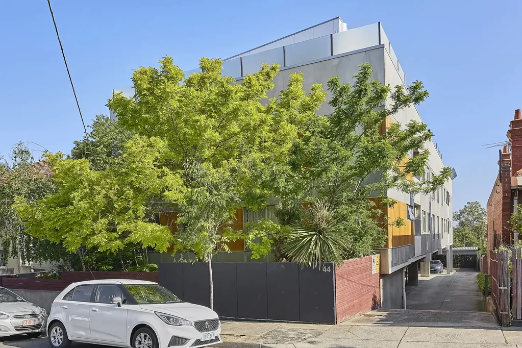 Spacious St Kilda Gem