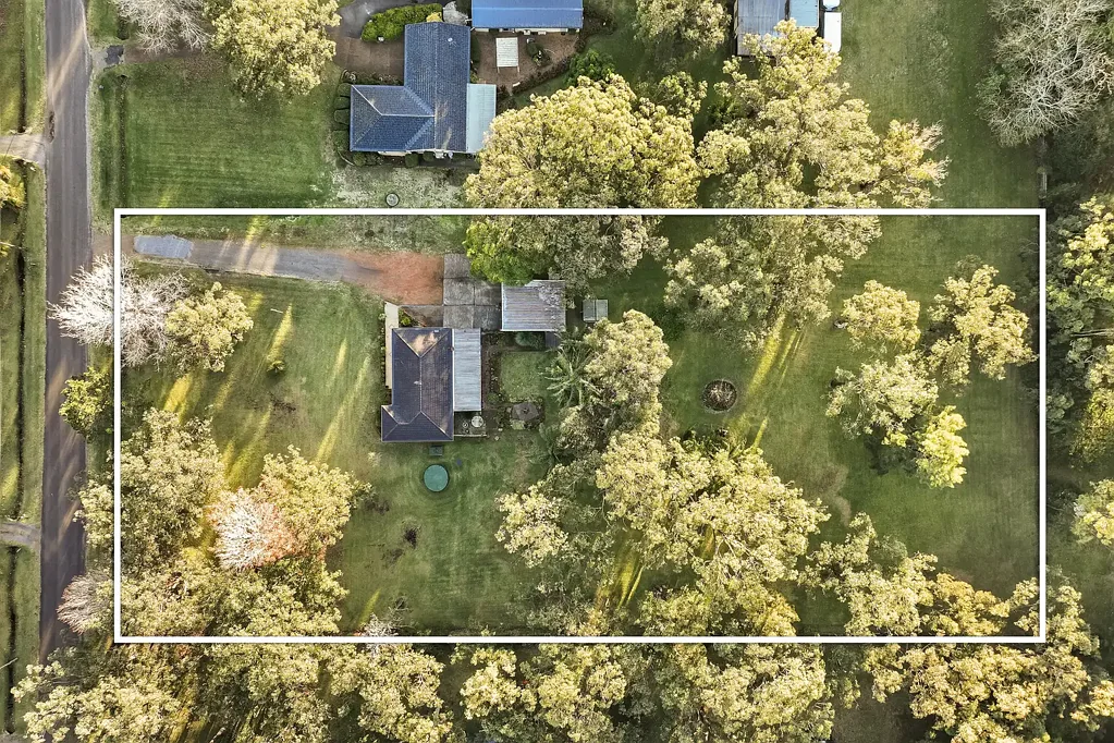 Salt Ash 3房  Outstanding Lifestyle Opportunity on Lush Acreage