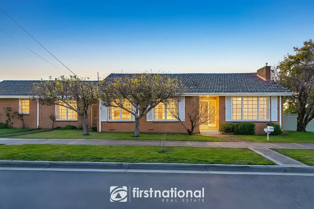 Hallam 3غرفة نوم LARGE HOME WITH TWO LIVING AREAS ON 712 M² CORNER ALLOTMENT!