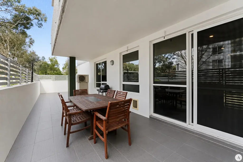 Belconnen 2Kwarto Spacious Ground Floor Living with an Exceptional Courtyard