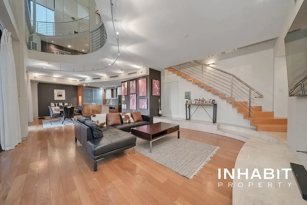 Perth 3房  Skyline Masterpiece - A Rare 290sqm 3-level Penthouse of Scale, Prestige & Presence