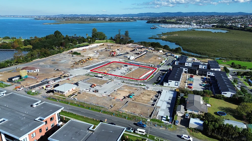 Hobsonville Shovel-ready townhouse project – Limeburners Bay