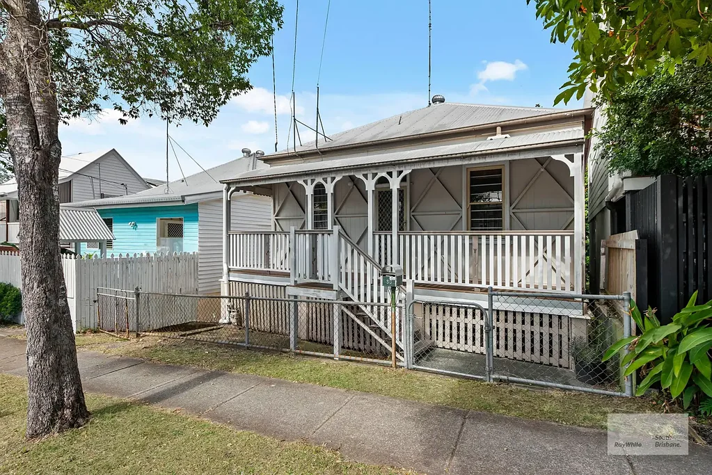 Highgate Hill 3 Bedroom UNDER CONTRACT