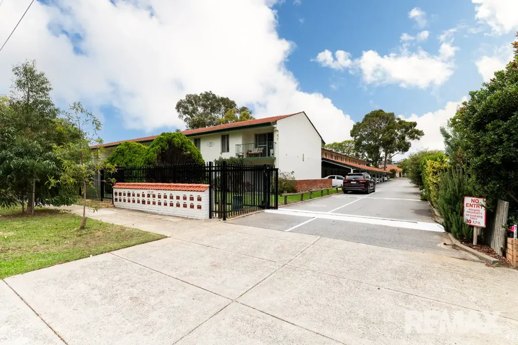 Yokine 2房  UNDER OFFER BY THE BRETT WHITE TEAM