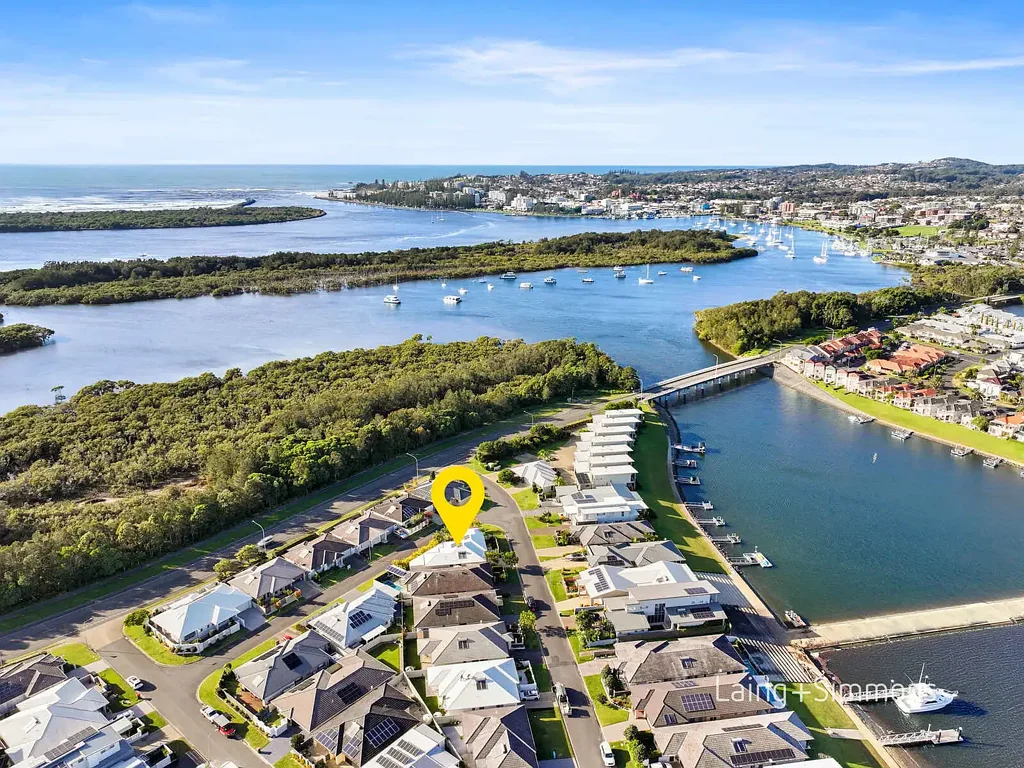 4 Harbourside Crescent, Port Macquarie, NSW 2444