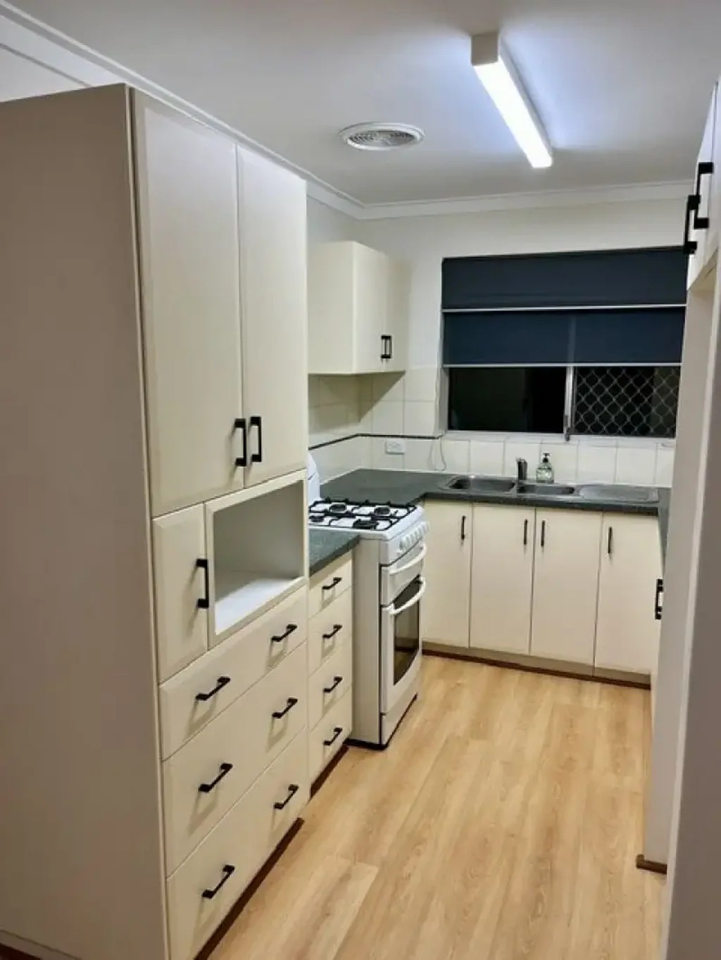 Charming 2-Bedroom Villa in a Quiet Cul-De-Sac Fully Renovated