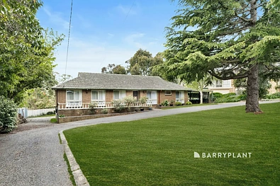 Narre Warren North 4ਬੈੱਡਰੂਮ Peaceful Acreage Living with Rolling Hills Views