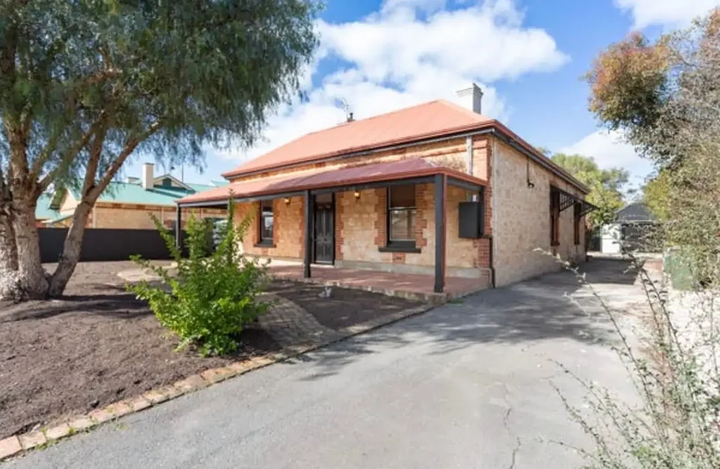 Strathalbyn 4ਬੈੱਡਰੂਮ Elegant 1890's  Charm With Modern Luxury, 4 Bedroom Family Home On 1,022sqm