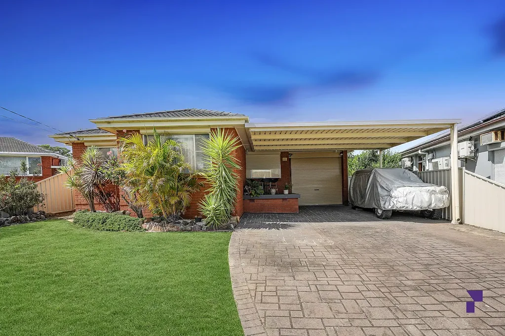 10 Gilliver Crescent, Greenacre, NSW 2190
