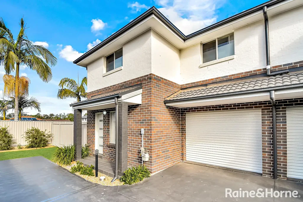 Modern Three Bedroom Town House