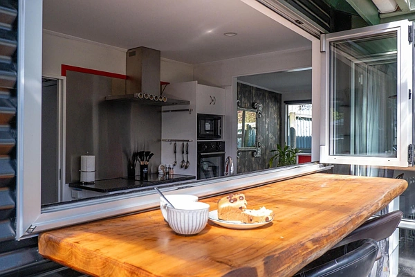 Parkside 4房  Hidden Gem with Bonus Self-Contained Unit