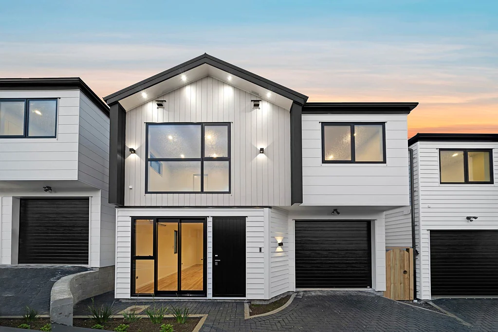 Manurewa 4房  BRAND-NEW STANDALONE HOME  4 BEDROOMS