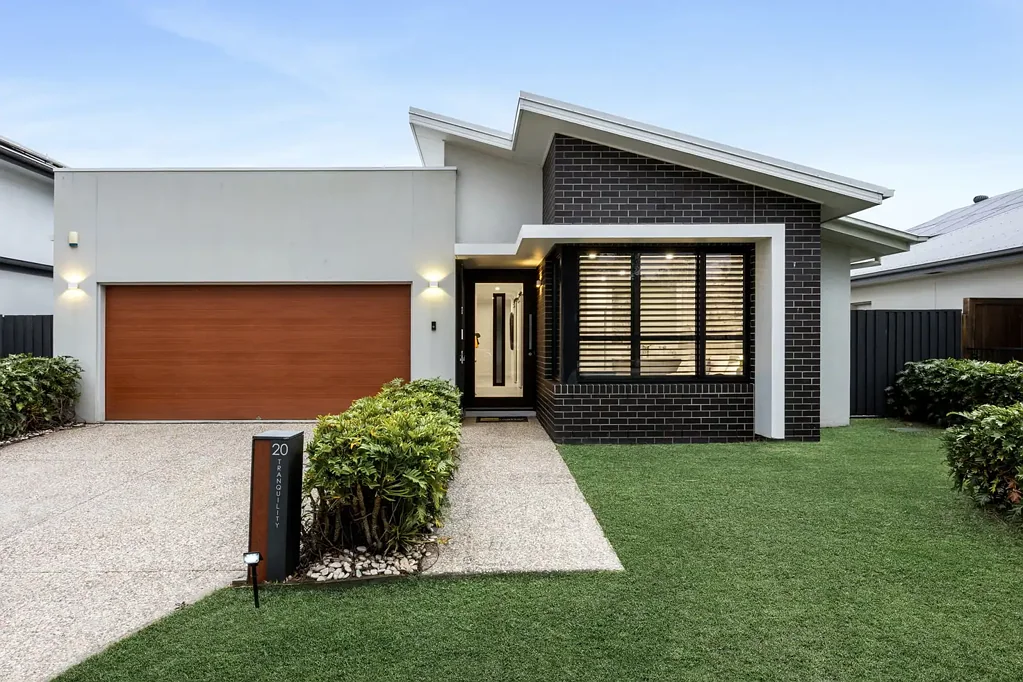 Palmview 4Kwarto Luxury Ex-Display Home! - REF: 4494