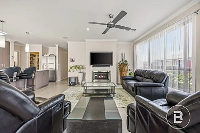10 Westcliffe Crescent, Sebastopol, VIC 3356, 5房, 2浴, House