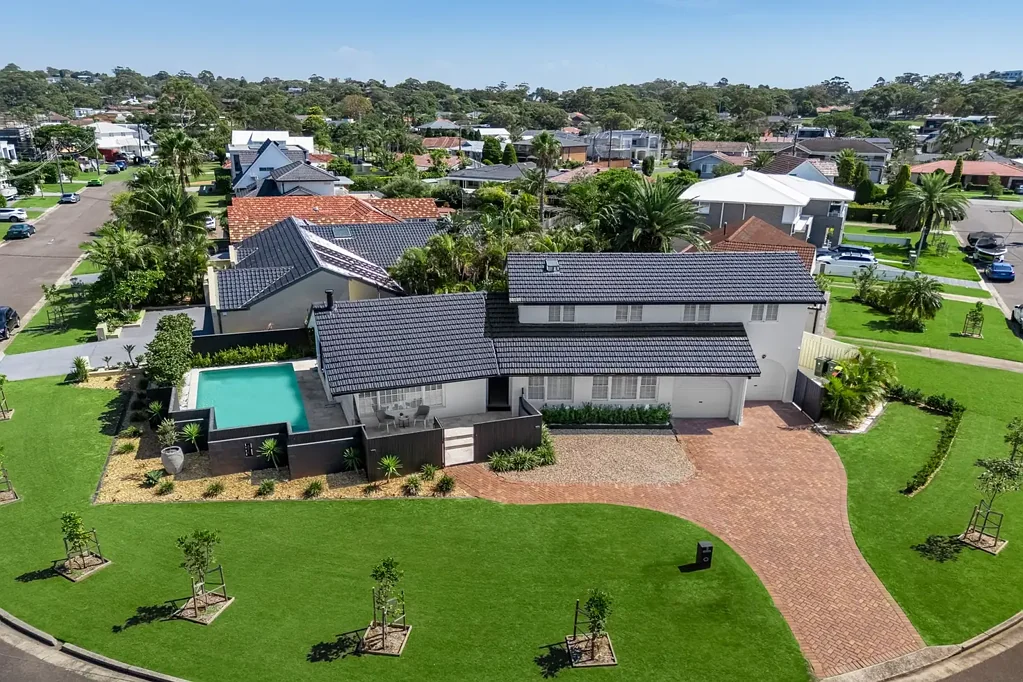 9 Castlereagh Crescent, Sylvania Waters, NSW 2224