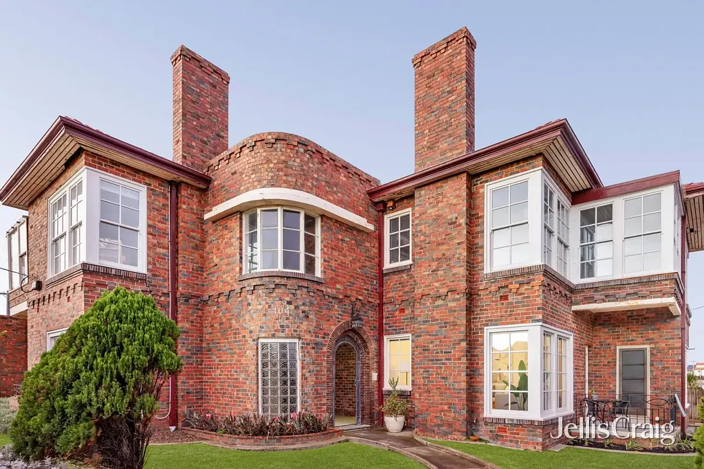1/104 Esplanade, Williamstown, VIC 3016, 2 Bedrooms, 1 Bathrooms, Apartment