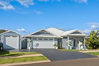 Kleinton 4कमरा Modern Hamptons Living with Exceptional Entertaining