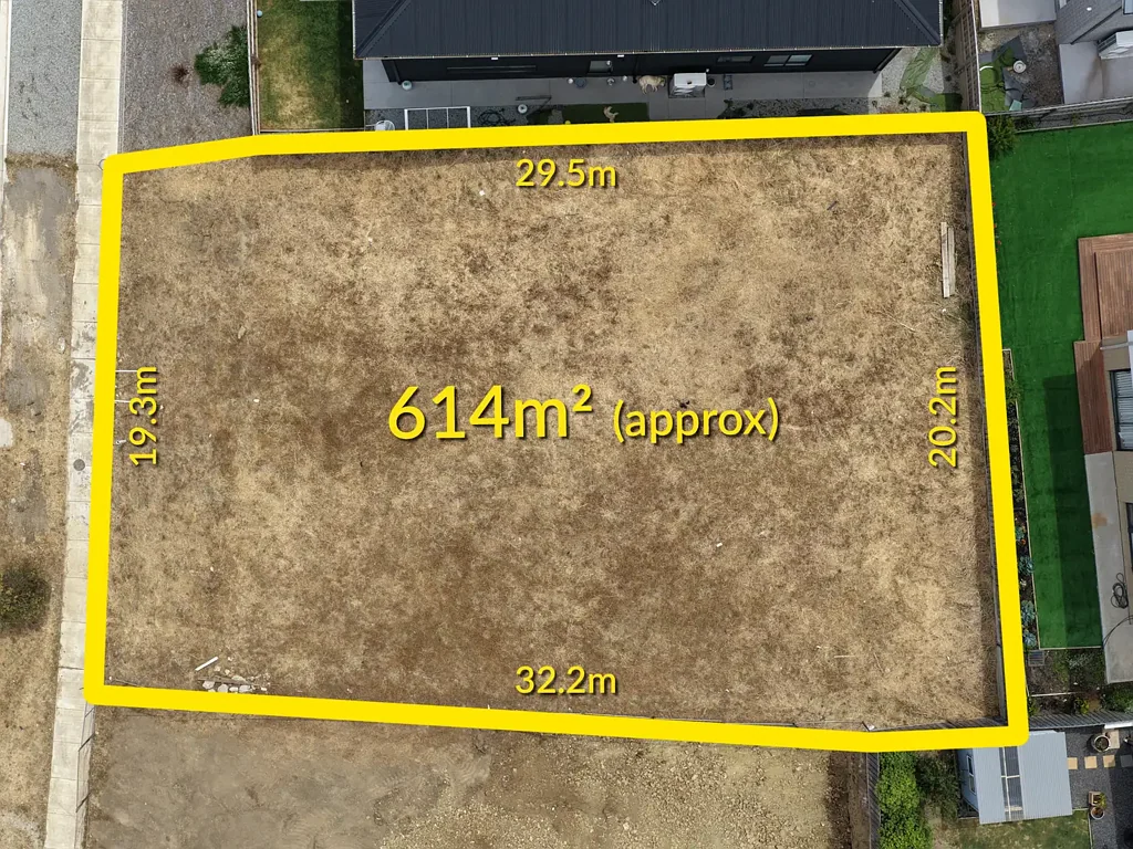 11 Strathlachlan Drive, Highton, VIC 3216
