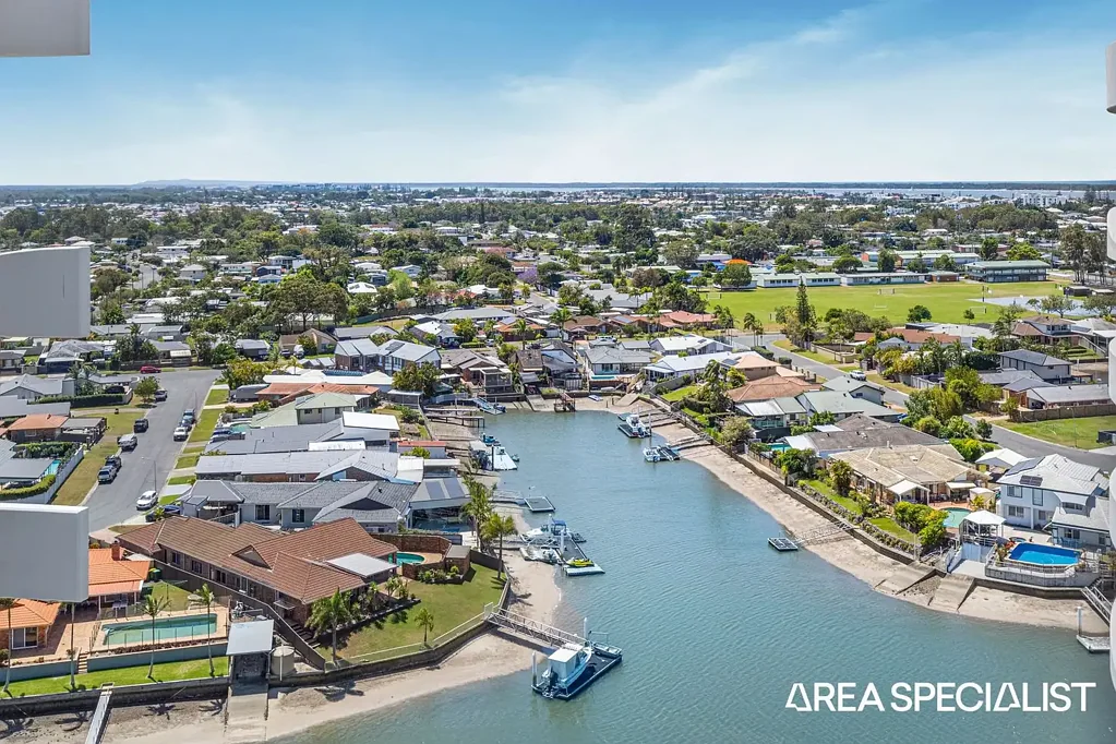 Biggera Waters 2Zimmer TOP-FLOOR CORNER APARTMENT WITH STUNNING 270° VIEWS!