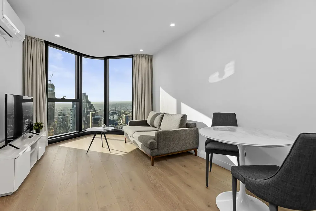 LUXURIOUS ONE BEDROOM FURNISHED APARTMENT AT 380 MELBOURNE!