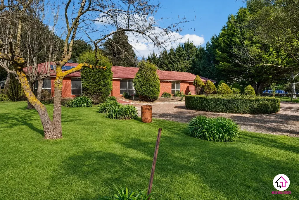 Wallan 4غرفة نوم LARGE HOME ON OVER 1 ACRE - DEVELOPMENT POTENTIAL