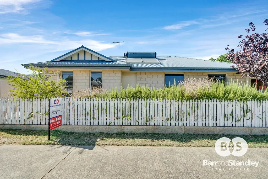 17 Hayes  Street, Bunbury, WA 6230