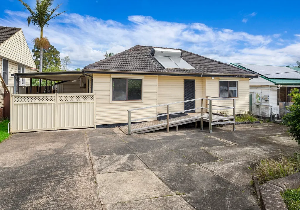 253 Northcliffe Drive, Berkeley, NSW 2506