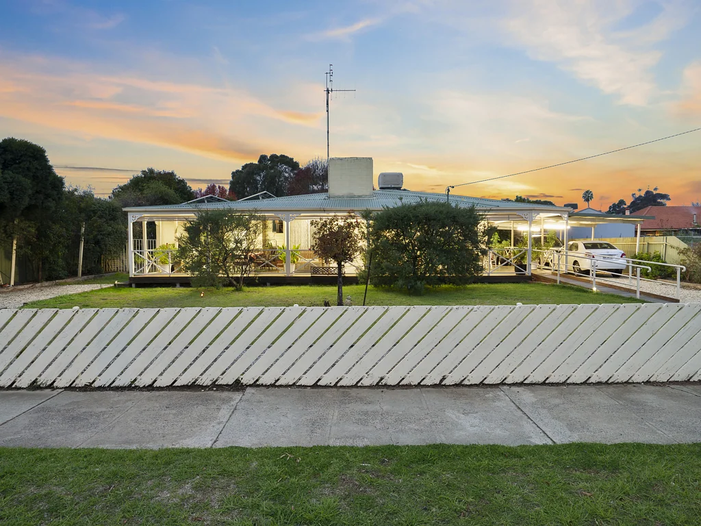 37 Murray Street, Tocumwal, NSW 2714