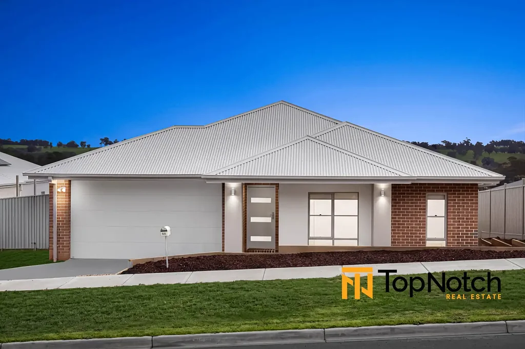 Broadford 4Moenga East-Facing Elegance, Sunlit Luxury & Country Town Charm!