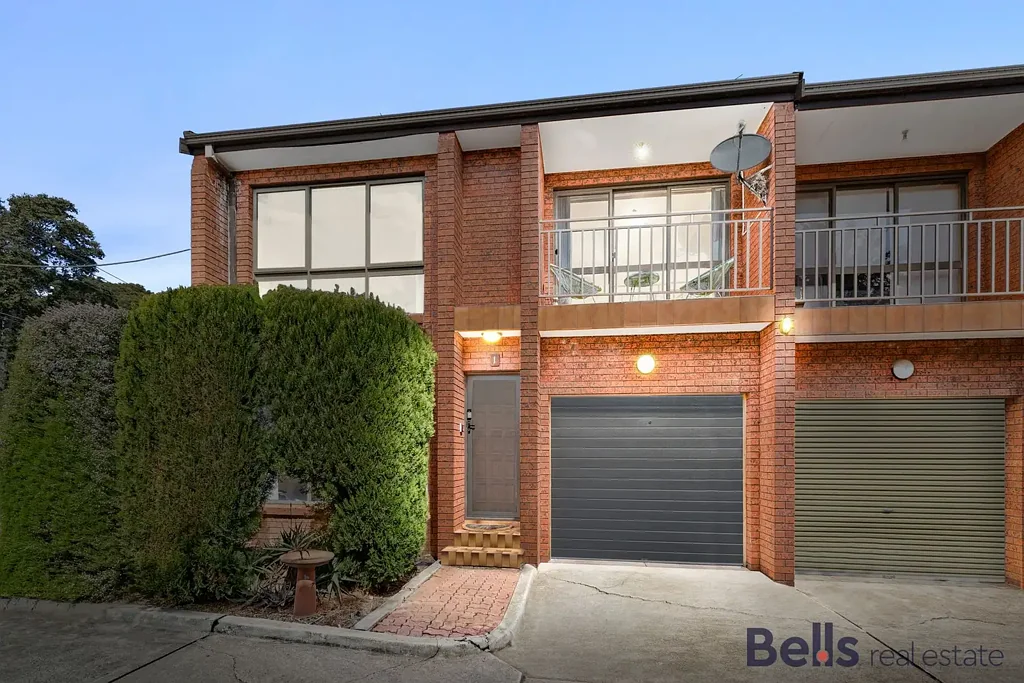 1/2 Cooper Street, Sunshine, VIC 3020