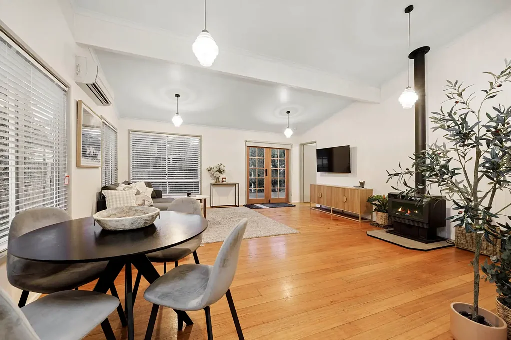 4 Godwin Street, Blairgowrie, VIC 3942