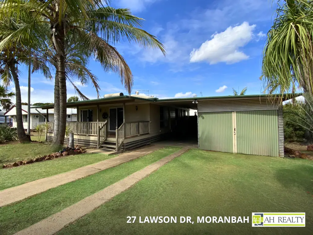 Moranbah 3chambre SPACIOUS 3-BEDROOM HOME WITH TIMBER DECK AND LOCK-UP GARAGE. WALKING DISTANCE TO TOWN! -10% + RENTAL YIELD