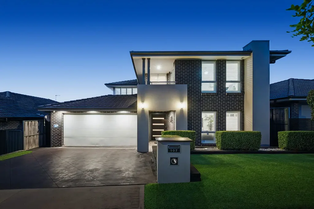Glenmore Park 5chambre Meticulously Maintained Family Home