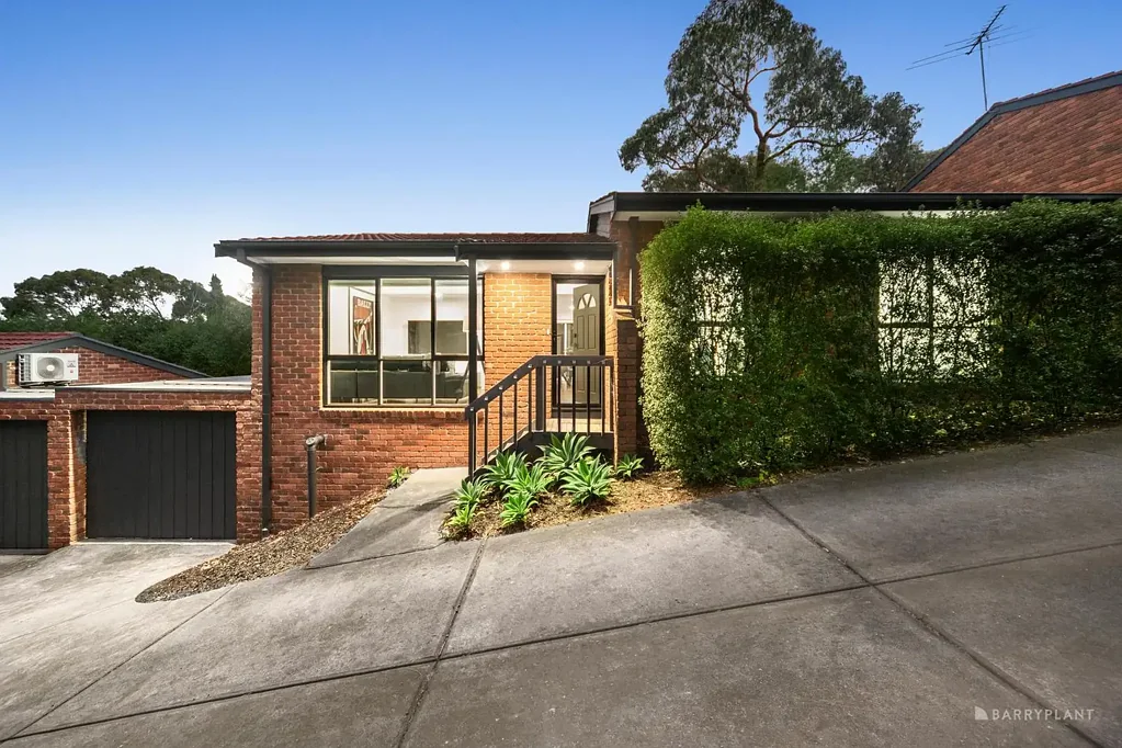 Montmorency 2Zimmer Superb Unit Steps from Amenities