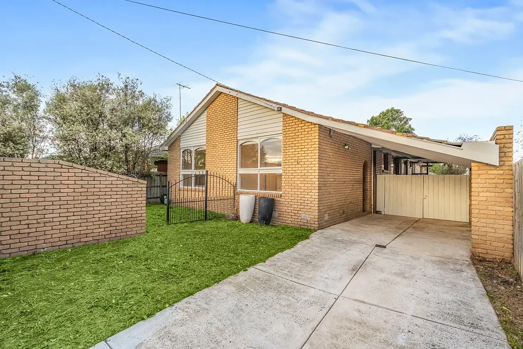 Preston 4Zimmer Spacious Family Home with Multiple Living Areas in a Prime Preston Location