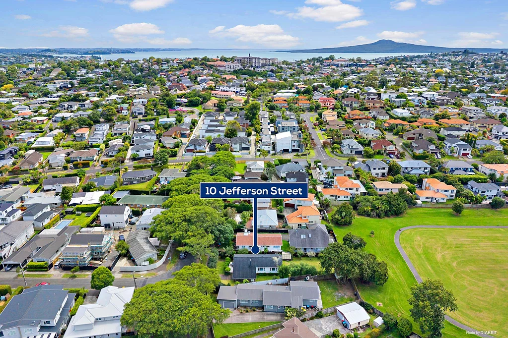 Glendowie 3Moenga AMAZING VALUE - MAKE AN OFFER ON $1,495,000 ASKING