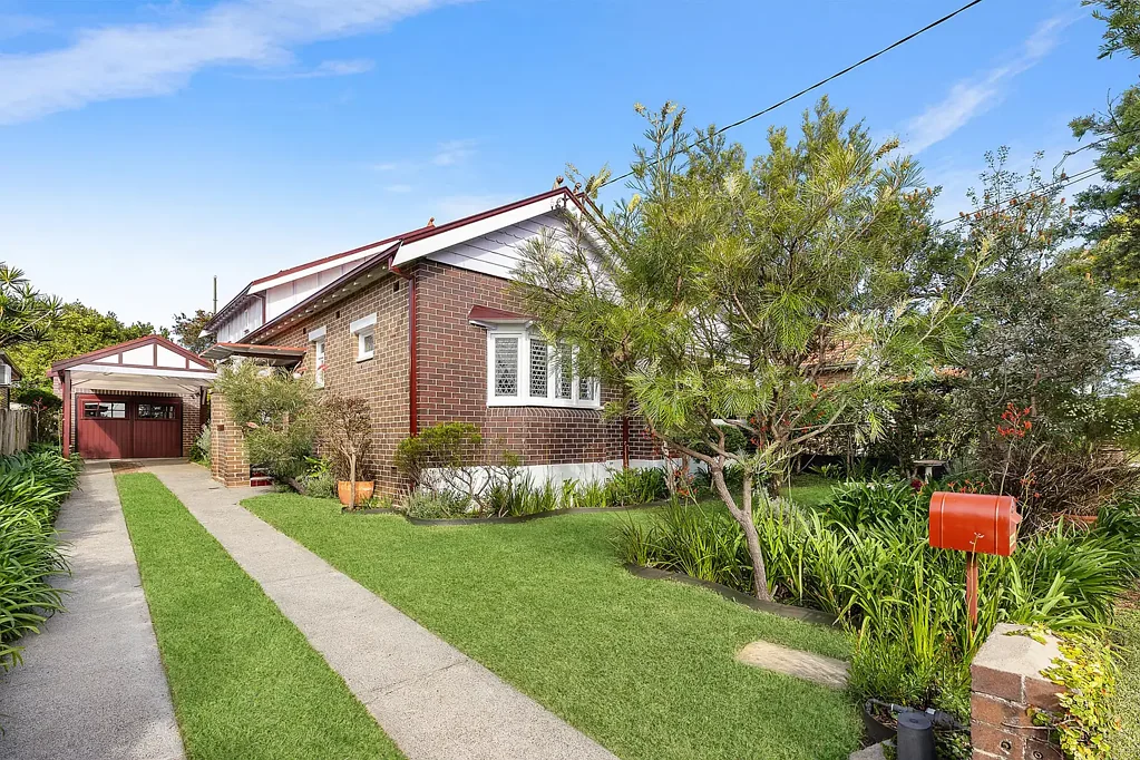 Concord 4部屋 Timeless Californian Bungalow in Coveted Cul-de-Sac  – Motivated Vendor Says Sell