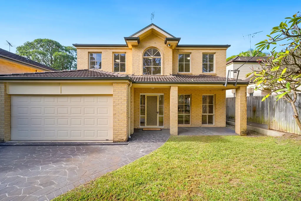 Dee Why 4Habitaciones Complete Family Package in an Outstanding Location!!!