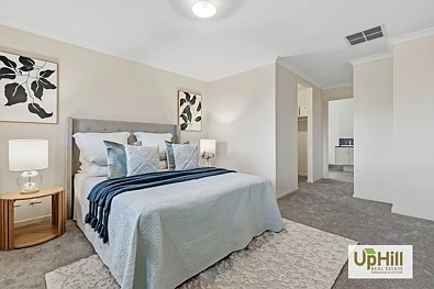 75 Como Parade, Clyde North, VIC 3978, 4 રૂમ, 2 બાથરૂમ, House