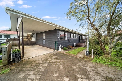 Dinsdale 3房  Rare in This Price Range – Motivated Vendor!