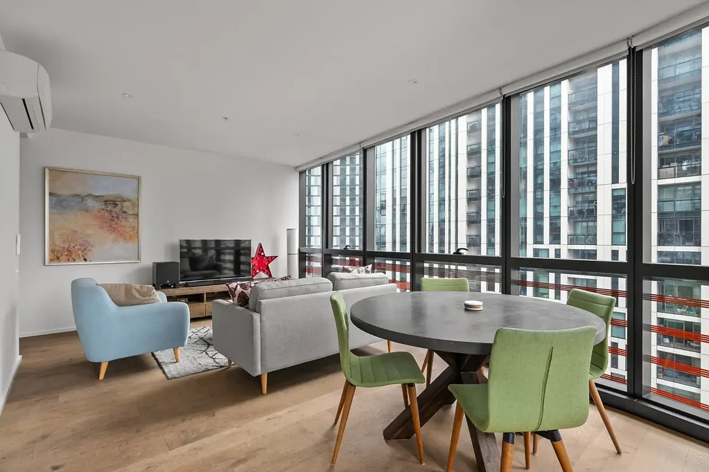 Docklands 2chambre The epitome of Docklands living with CBD and water vistas