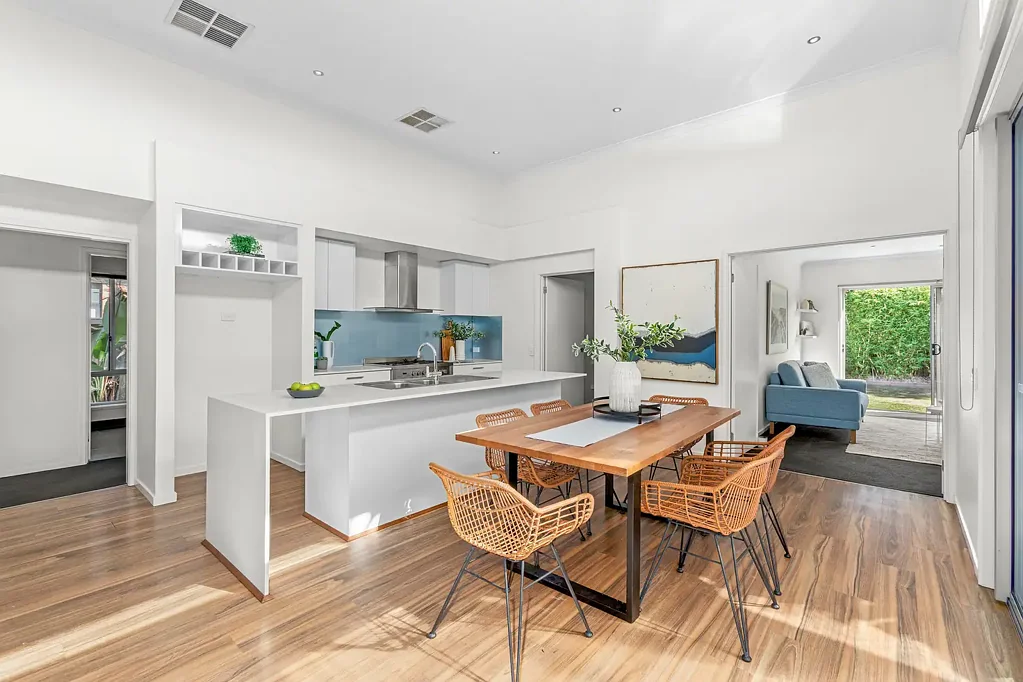 Mount Duneed 4 Bedroom Family Friendly With Custom Raised Ceiling