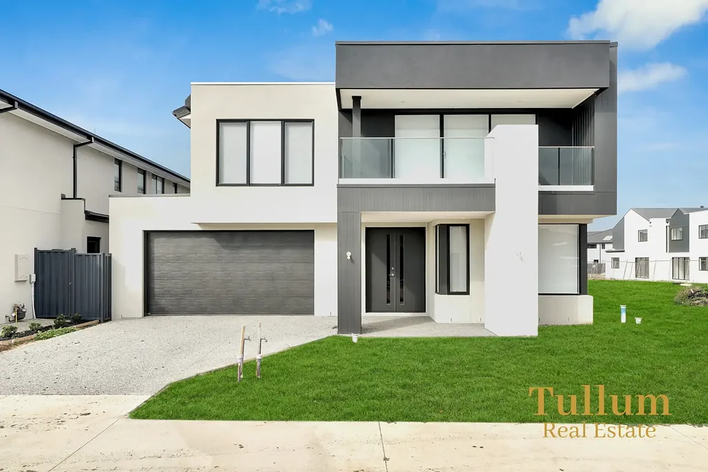 Luxurious Double Storey For Rent!